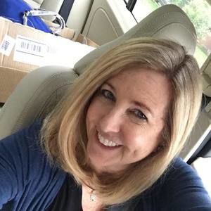 Meet your Posher, Andrea